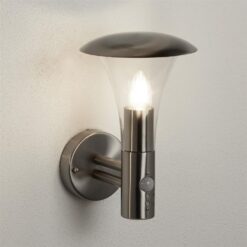 Фасаден АПЛИК Searchlight STRAND