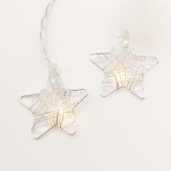 ACA LIGHTING CHRISTMAS XMSSTAR10WW2AT "METAL STARS", 10 LED STRING LIGHTS WITH BATTERIES (3xAA) & TIMER (6ON/18OFF), WARM WHITE, SILVER METAL, IP20, 135+30cm TRANSPARENT LEAD CABLE