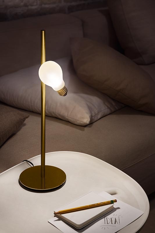 Аплик SLAMP IDEA бял детайл на разсейвателя
