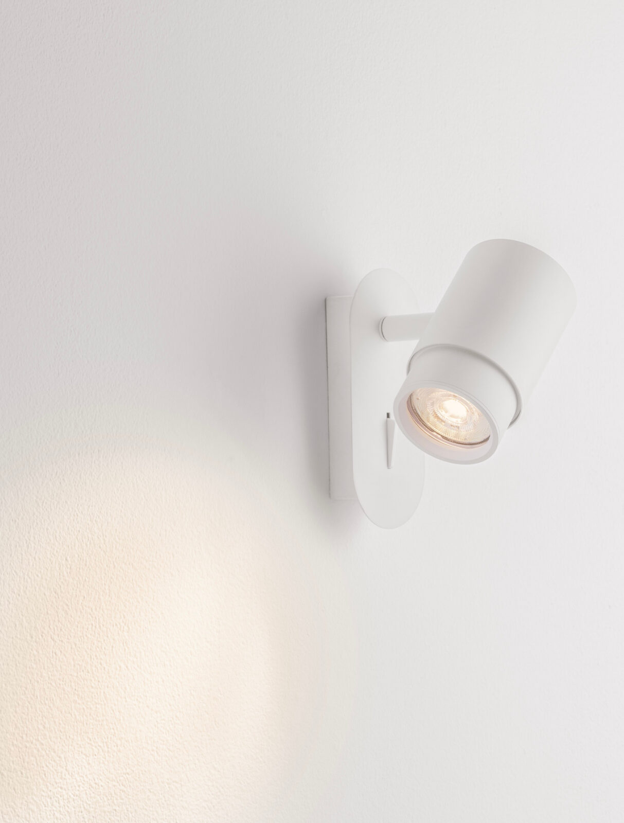Аплик Nova Luce NIME 9011528 бял