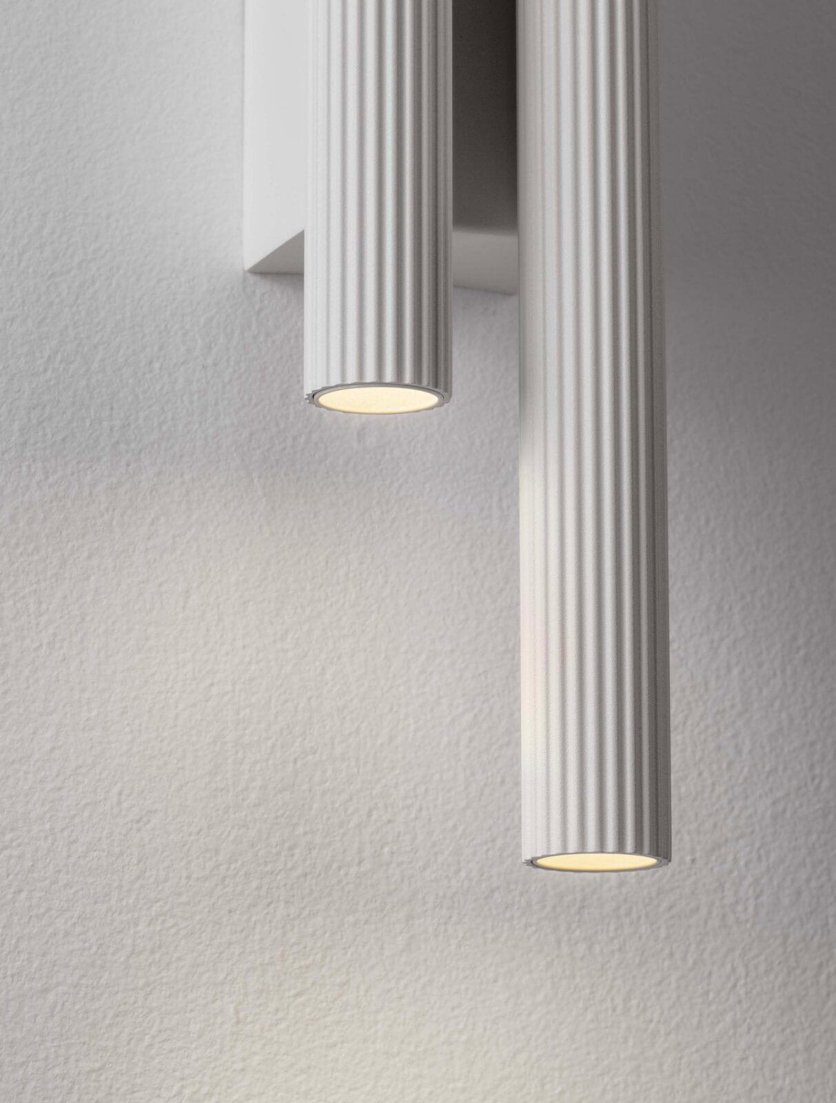 Аплик Nova Luce PARON 9060238 бял