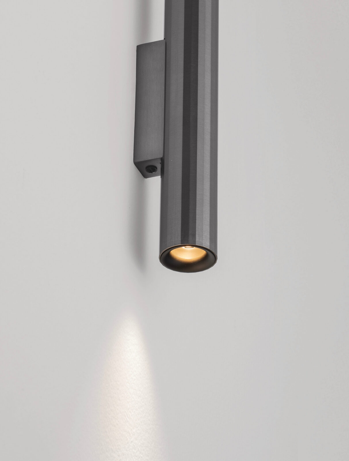 Аплик Nova Luce RIVETA 9060308 сребърен детайл 6