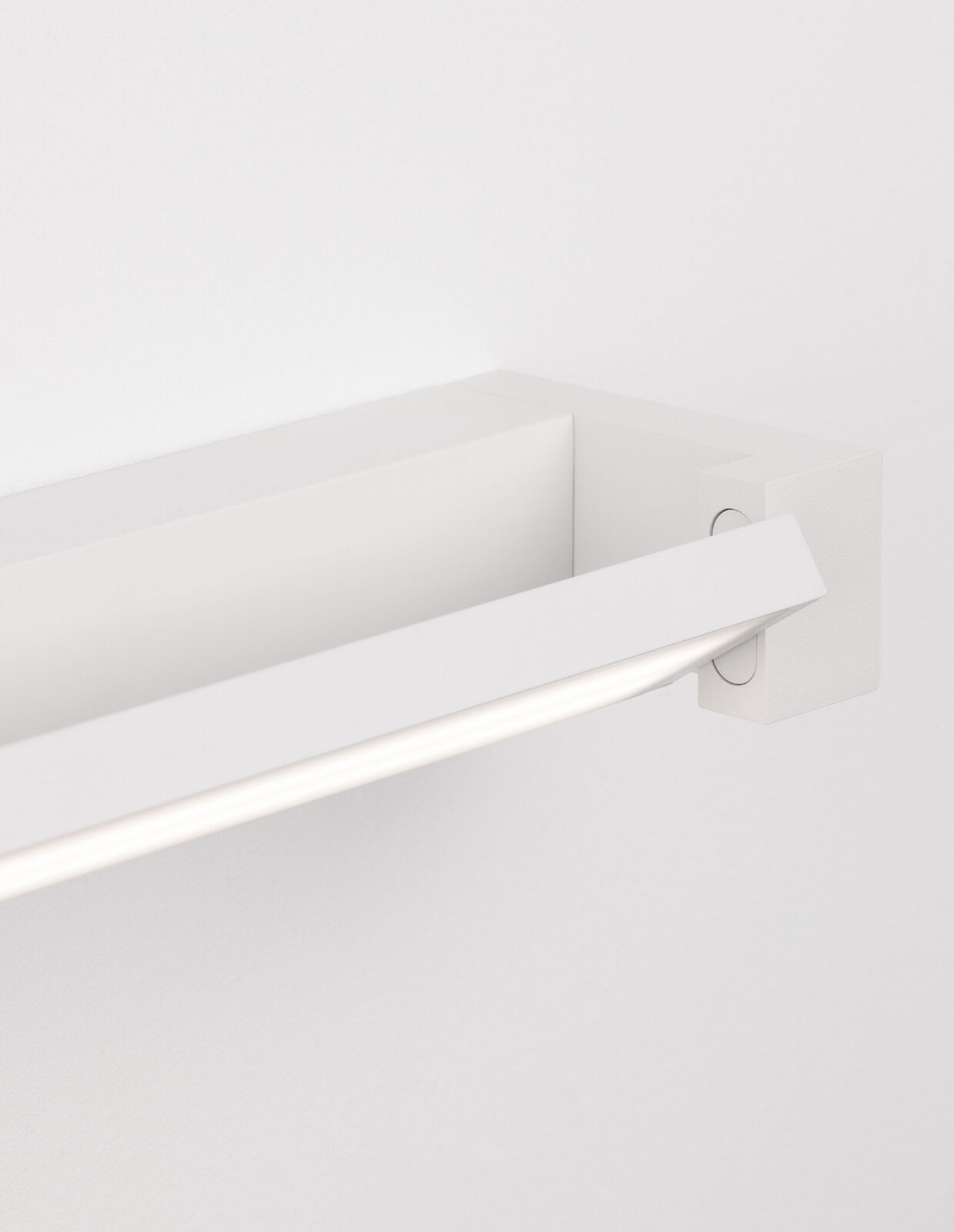 Аплик Nova Luce LINE 9117320 бял детайл 7
