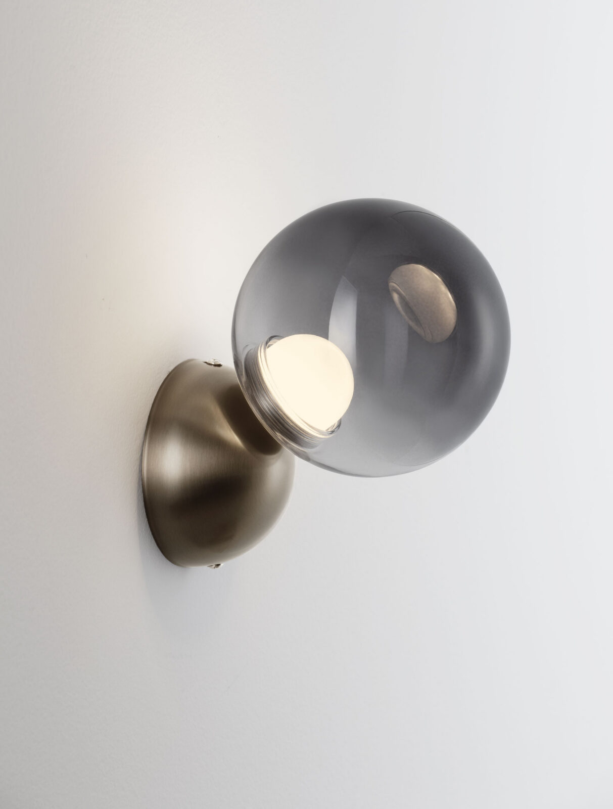 Аплик Nova Luce SILENZIO 9190210 сив детайл 4