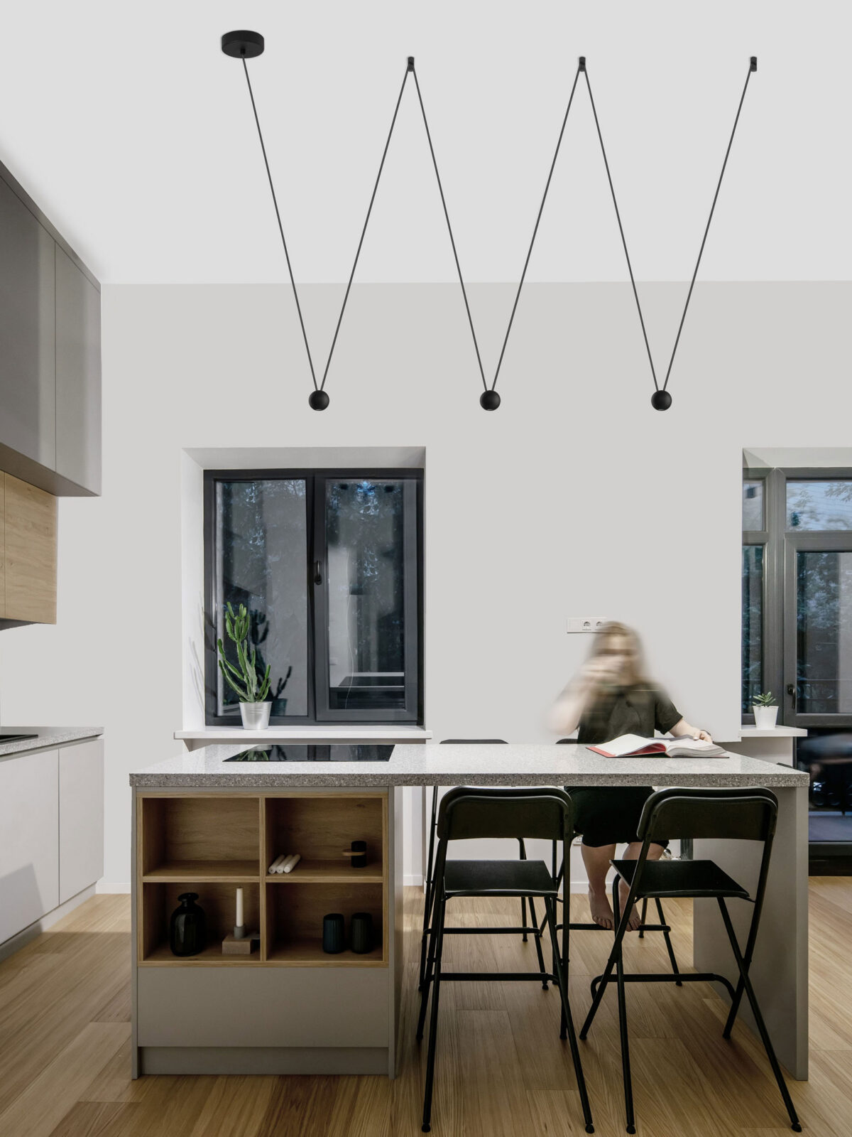 Полилей Nova Luce NOCCI 9303941 черен