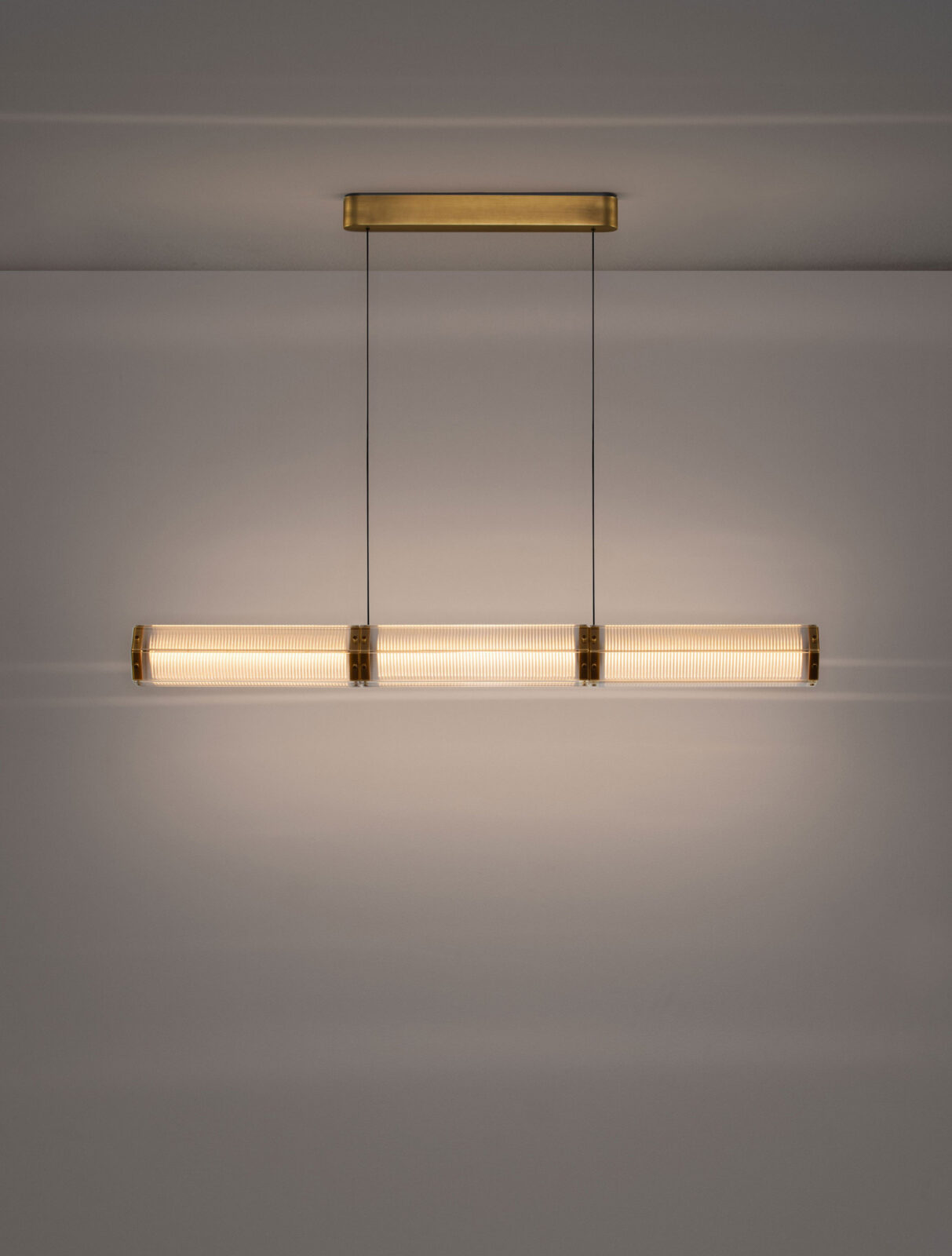 Полилей Nova Luce ESSENZO 9333216 антично златен детайл 3