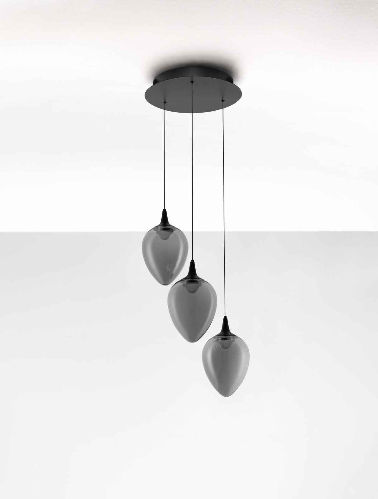 Пендел Nova Luce NALI 9416973 черен детайл 2