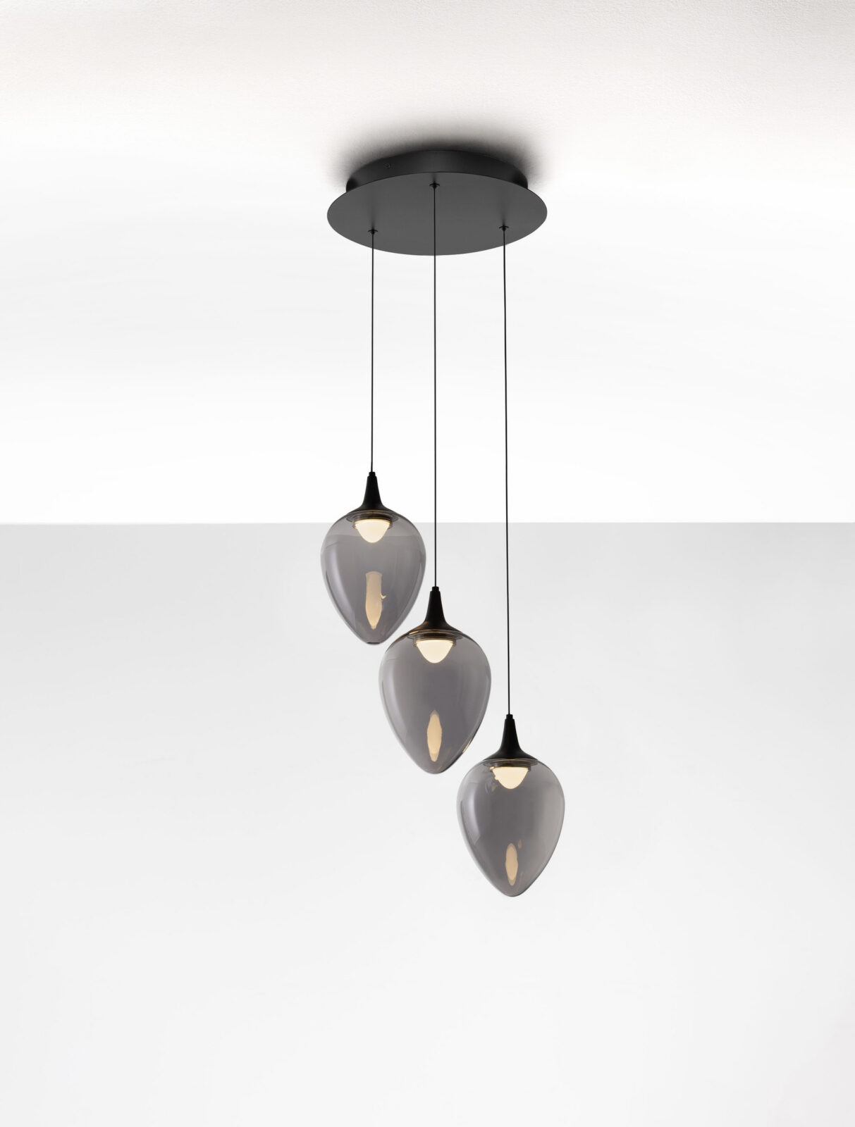 Пендел Nova Luce NALI 9416973 черен детайл 3